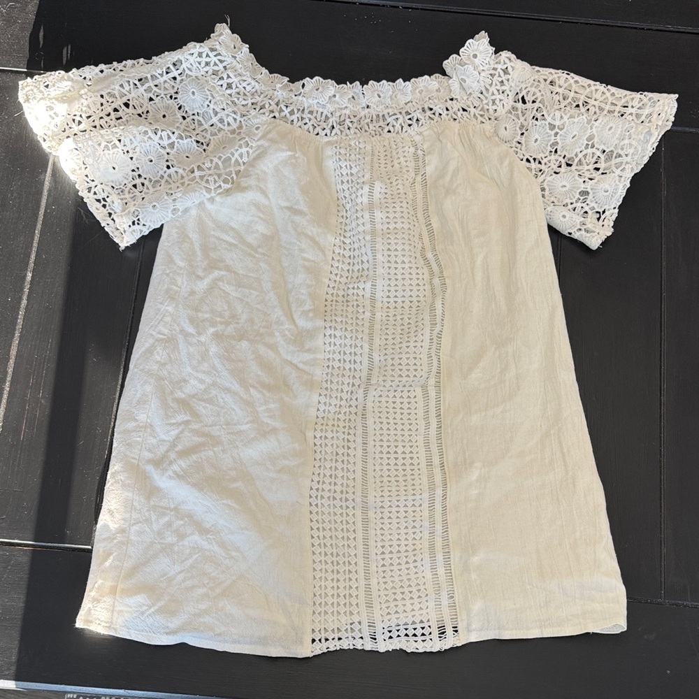 Elegant White Lace Strapless Dress